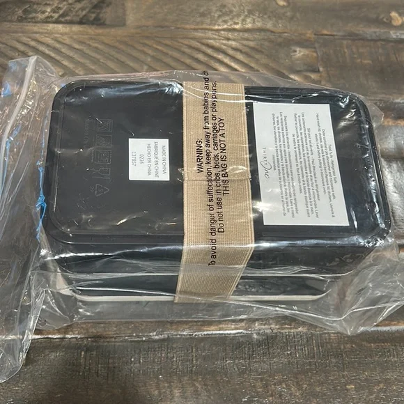 Thirty-One Bento Box - Black Colorblock - Picture 4 of 5